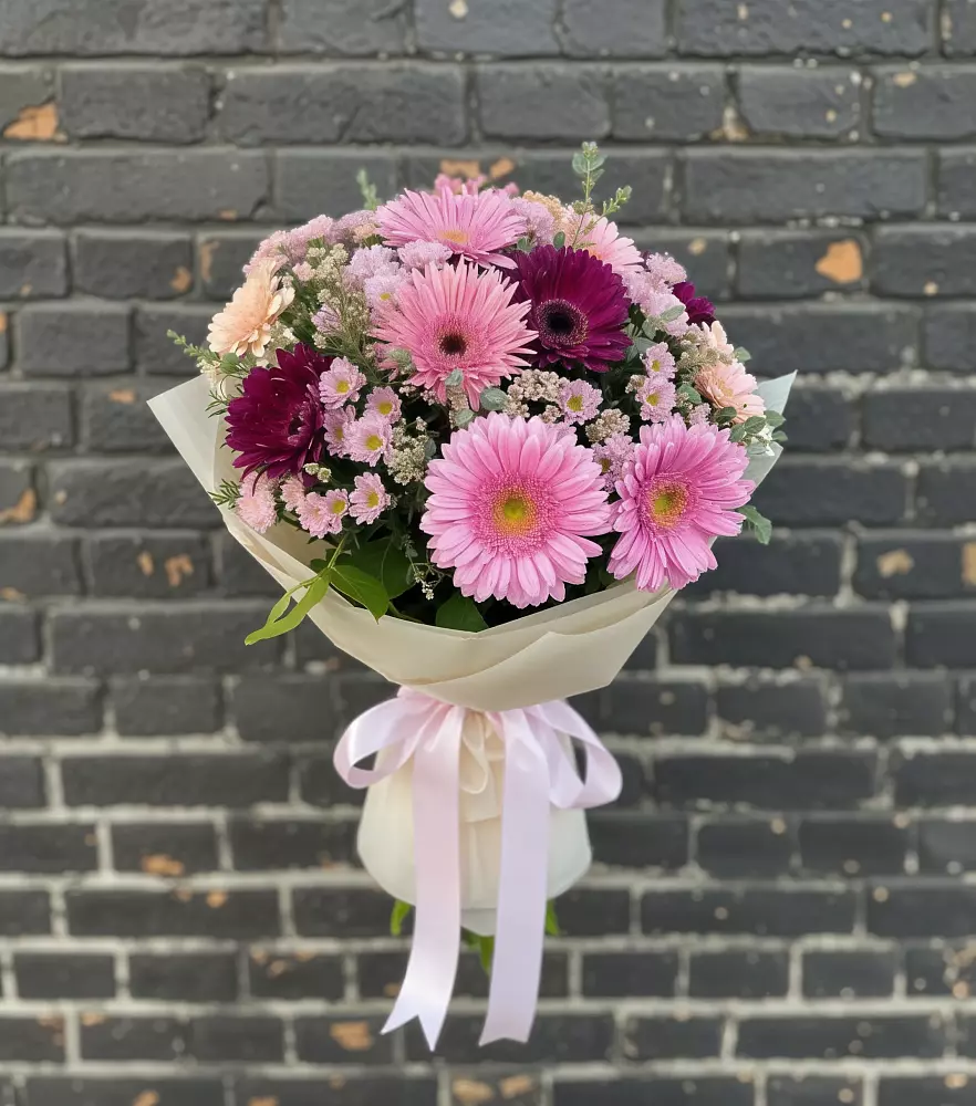 Букет цветов из: Герберы и Хризантемы в Ермишь