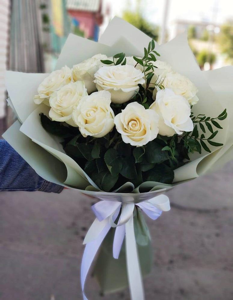 Букет Белые розы Проуд в Ермишь