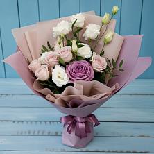 Букет цветов из:  Розы и Лизиантусы в Ермишь