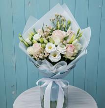 Букет цветов из:  Розы и Лизиантусы в Ермишь