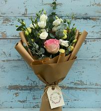 Букет цветов из:  Розы и Лизиантусы в Ермишь